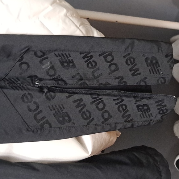New Balance Track Pants Size L Black - Picture 4 of 5
